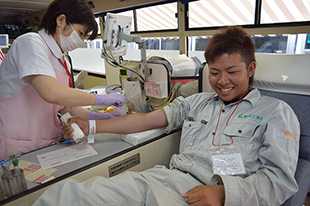 献血の様子