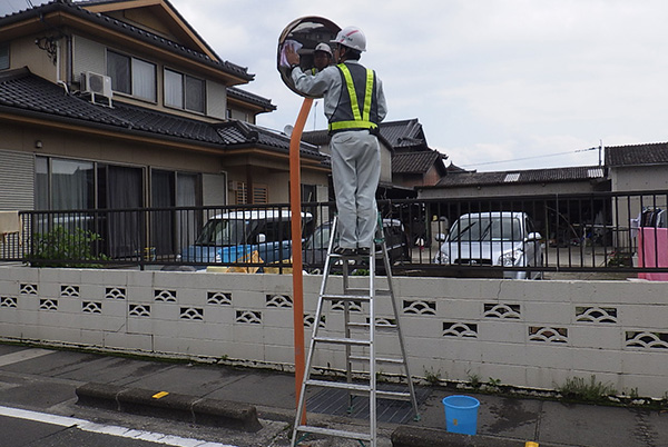 カーブミラーの点検・清掃