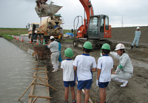 平成24年度7月 牛津小学校職場体験